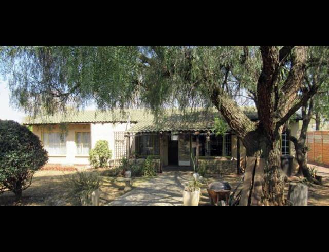 3 BEDROOM HOUSE FOR SALE IN MAYBERRY PARK